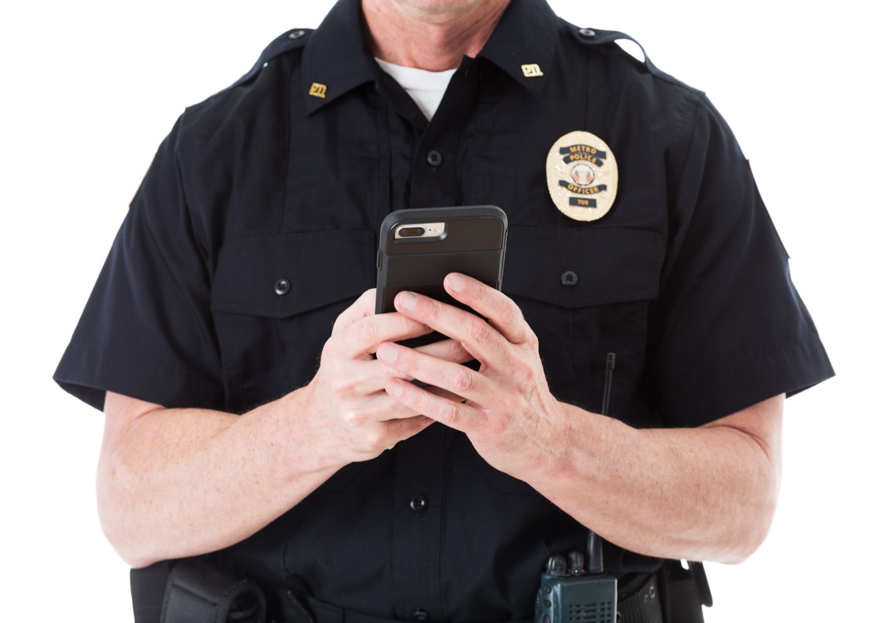 Officer using the new mobile CIT app in the field